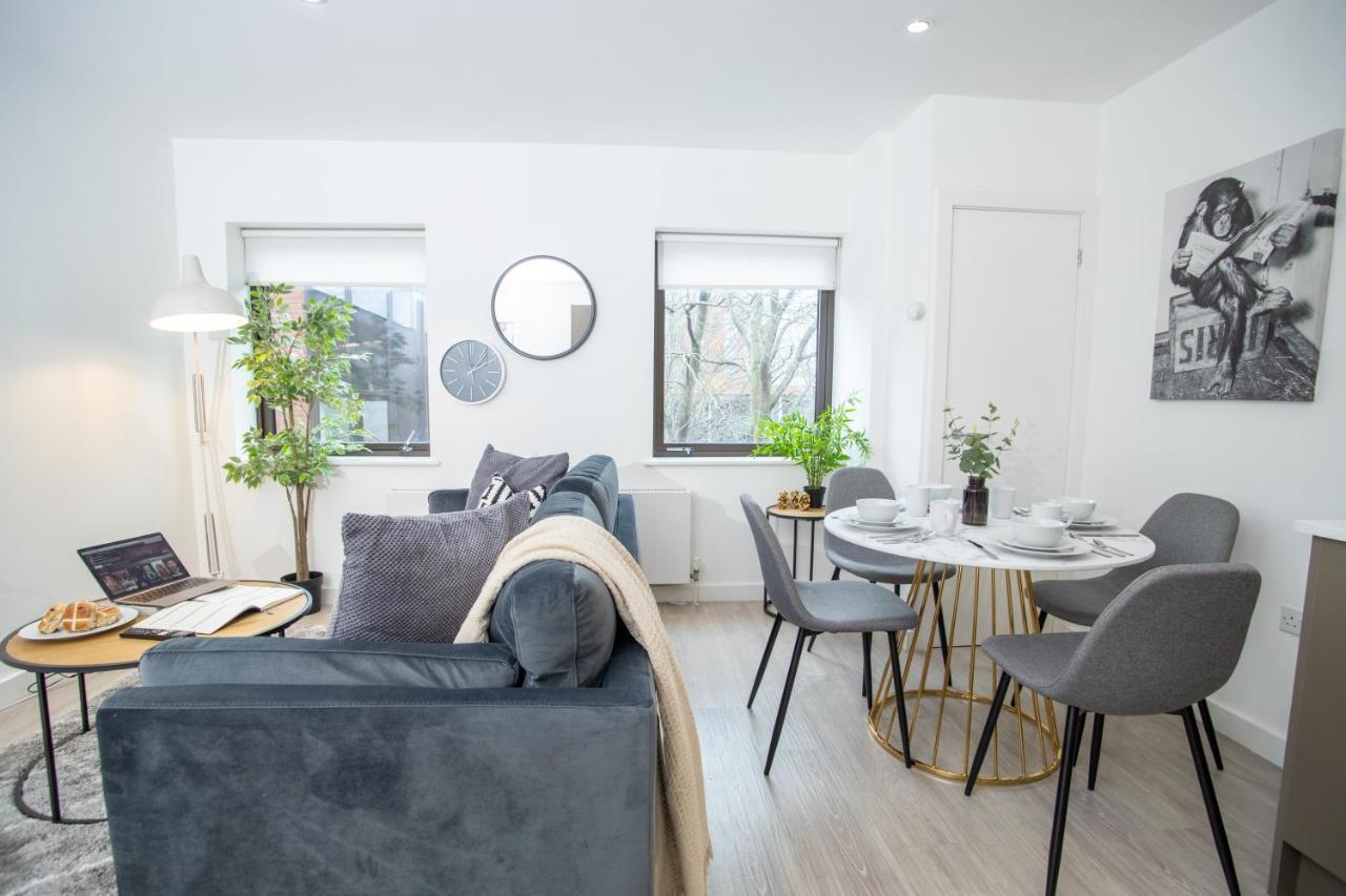 Pembroke House Apartments Exeter For Families Business Relocation Free Parking Extérieur photo